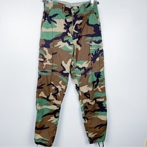 Vtg Military army camouflage cargo baggy pant green size small 32-35 adjustable
